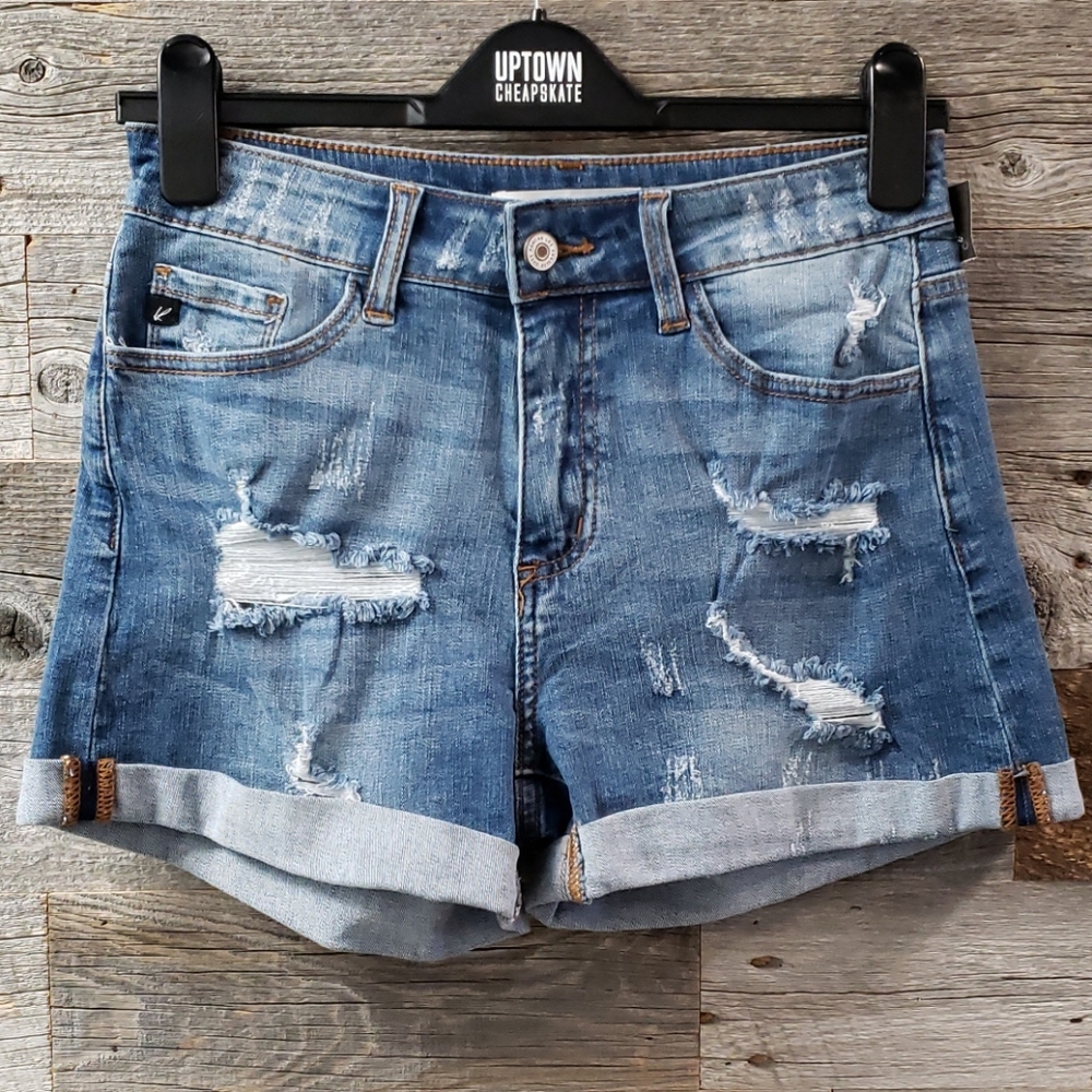 NWT KanCan distressed cuffed shorts